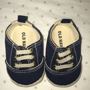 Old navy newborn shoes